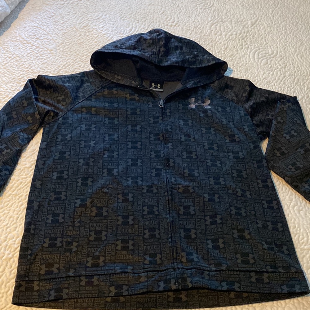 Under Armour Boys Large Zip Hoodie
